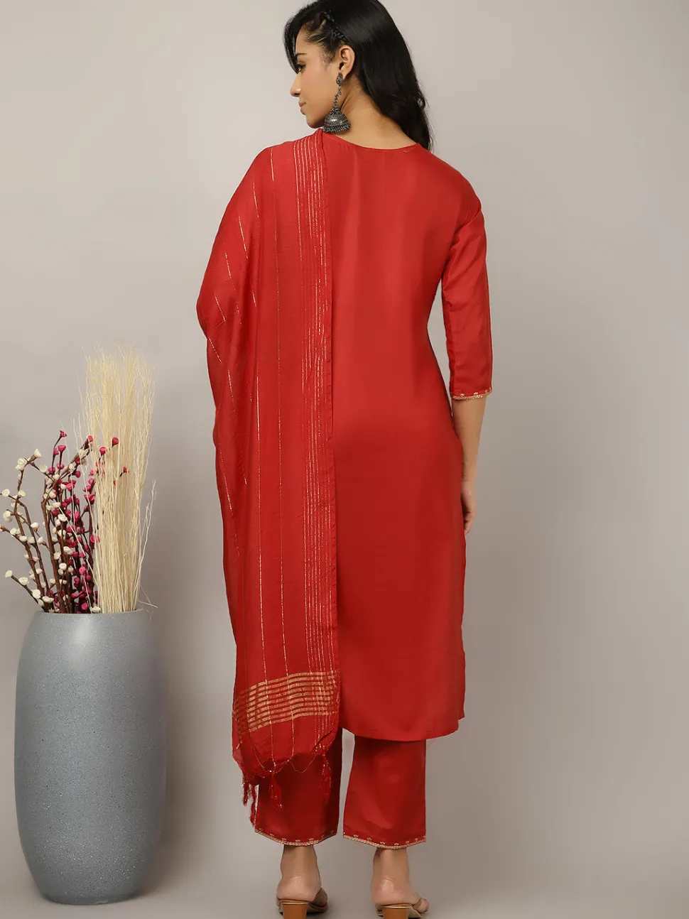 zari_and_sequin_work_red_suit_set_4.webp Jaipur Kurti Zari And Sequin Work Suit Set