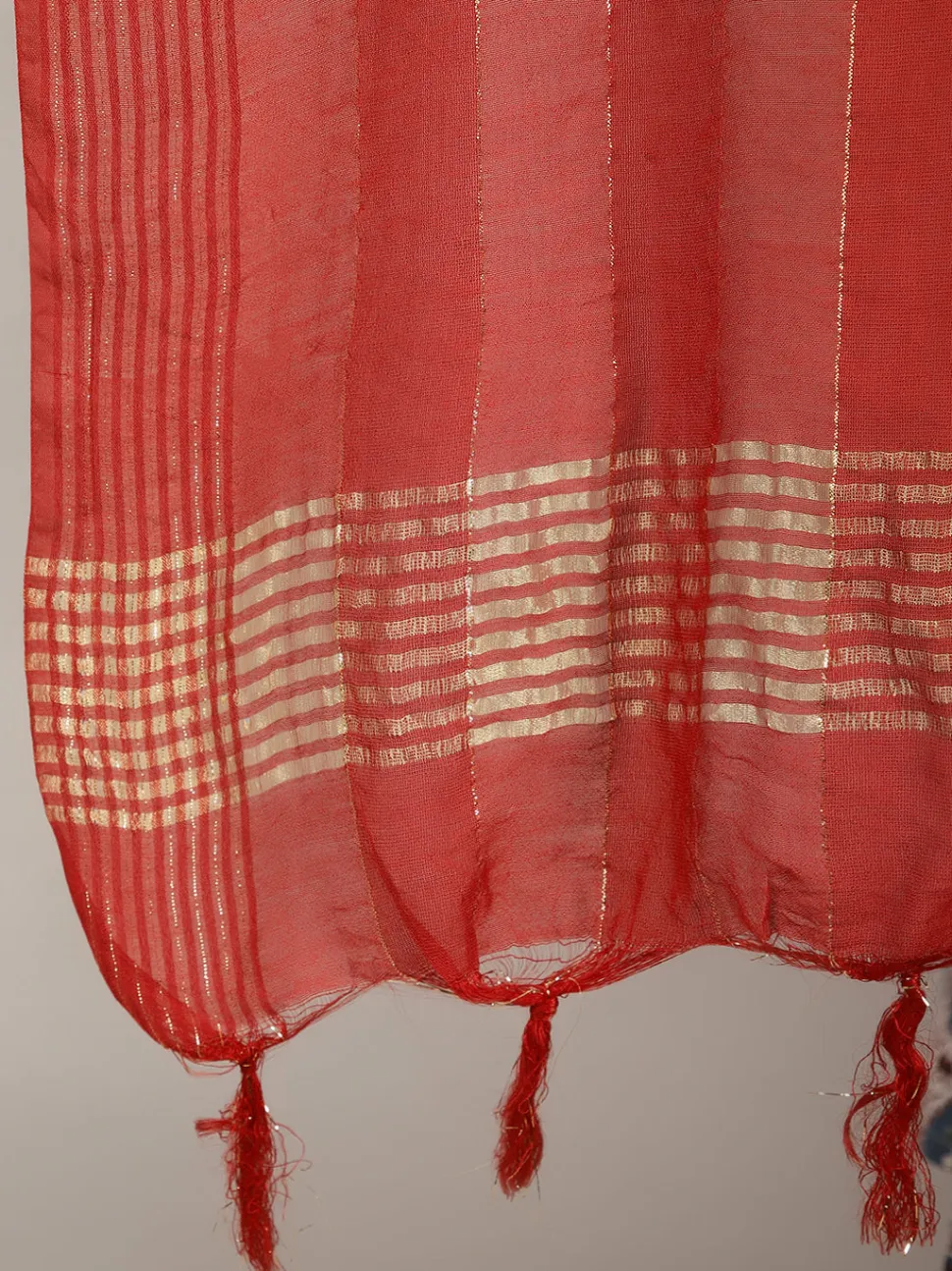 zari_and_sequin_work_red_suit_set_6.webp Jaipur Kurti Zari And Sequin Work Suit Set